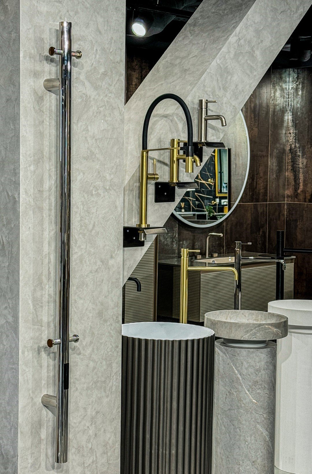 Полотенцесушитель электрический 12,2x150 см Boheme UNO 726-CR хром