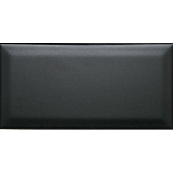настенная плитка (кабанчик) biselado negro mate 7,5x15 Черный