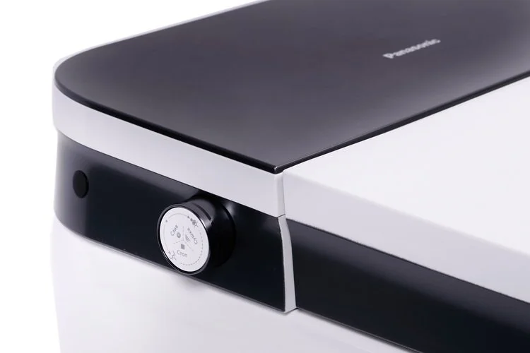 Унитаз-биде электронный Panasonic CH2711 (не требует инсталляции и кнопки смыва)